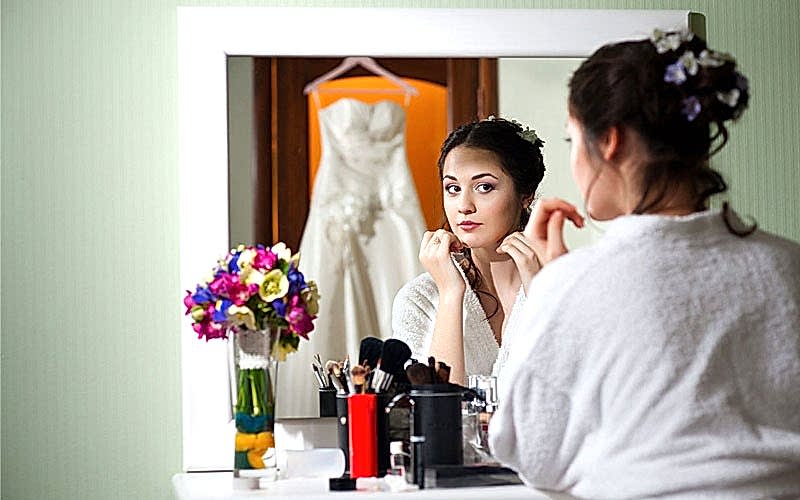 Молодоженам номер отеля - в подарок!