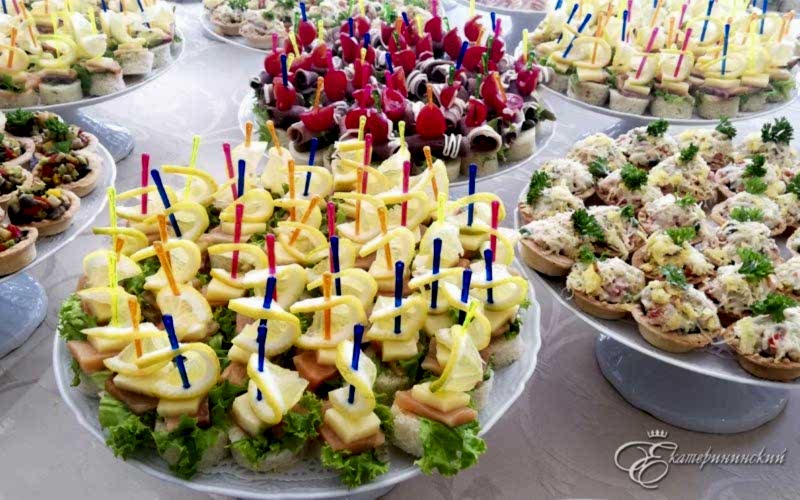 Кейтеринг - выездное обслуживание в ресторане «Екатерининский сад»