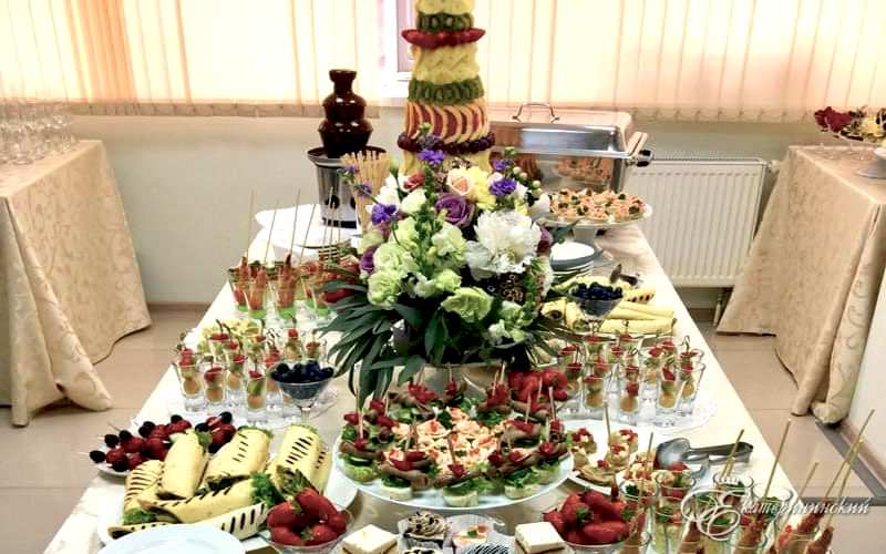 Кейтеринг - выездное обслуживание в ресторане «Екатерининский сад»