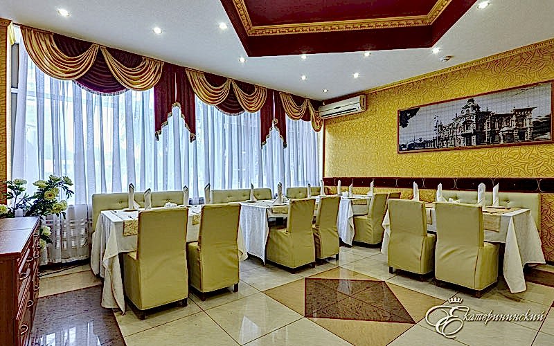 Кафе «Екатерининское» в ресторанном комплексе «Екатерининский сад», Алматы