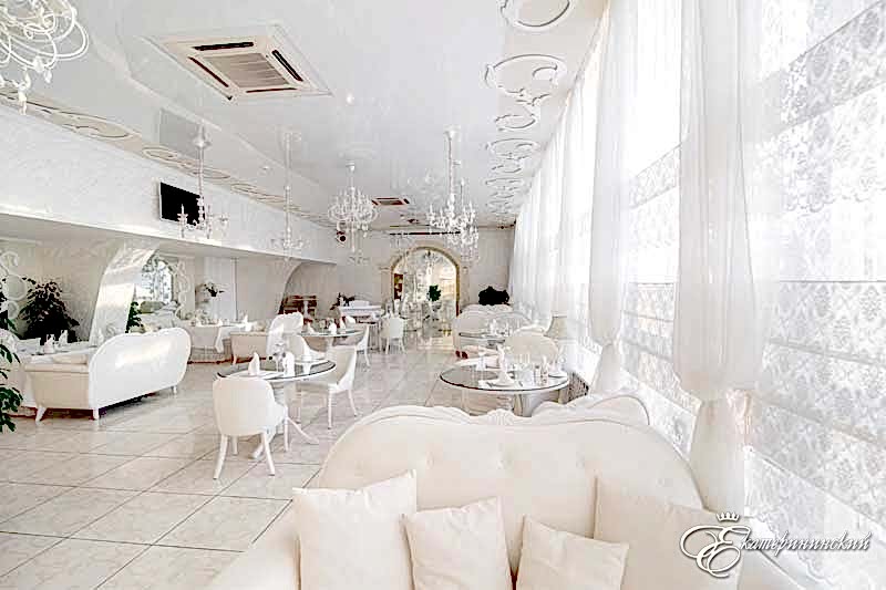 Зал «Счастье» в ресторане Екатерининский, Алматы