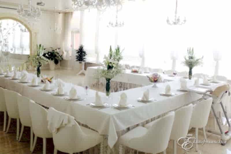 Зал «Счастье» в ресторане Екатерининский, Алматы