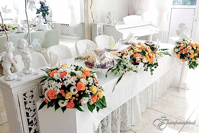 Зал «Счастье» в ресторане Екатерининский, Алматы