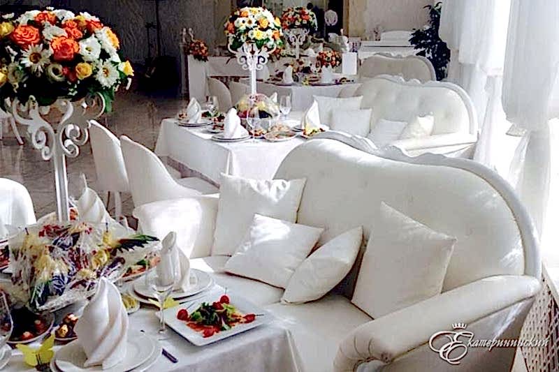 Зал «Счастье» в ресторане Екатерининский, Алматы