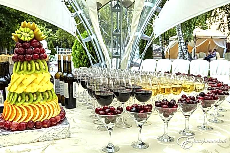 Летняя веранда «Екатерининский Сад» в ресторане Екатерининский, Алматы