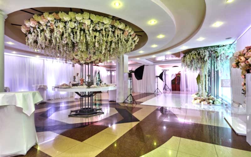 Холл Ресторанного комплекса «Екатерининский»