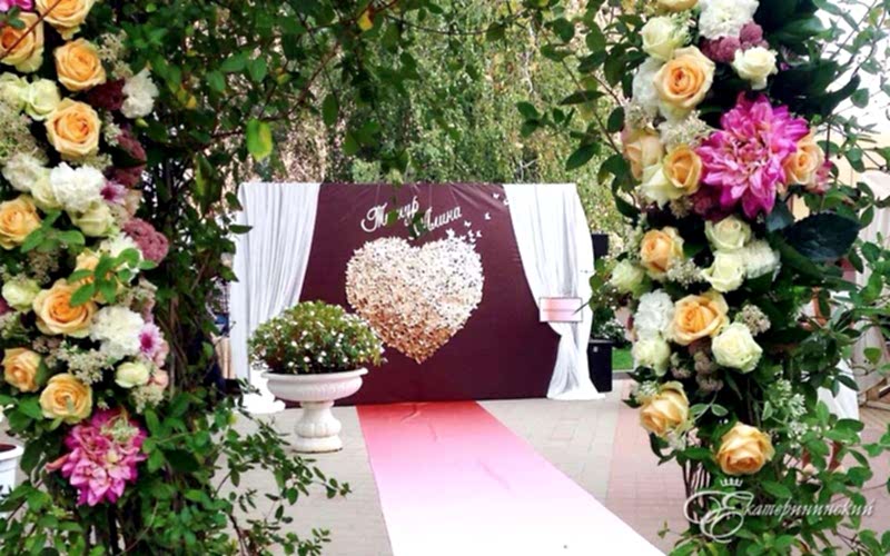 Свадебные банкеты в ресторане «Екатерининский сад», Алматы